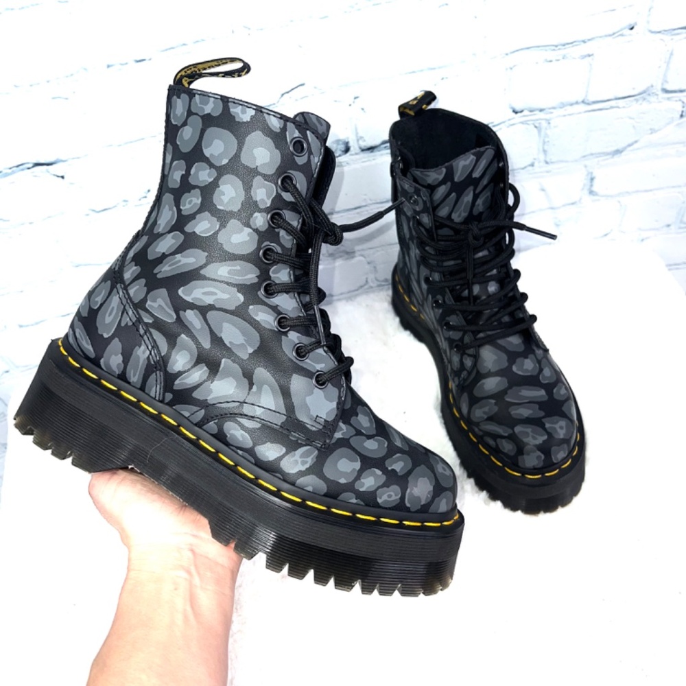 🚫SOLD!🚫NWOT |•DR. MARTENS•| JADON Black & Grey Cheetah Print Boots - Picture 1 of 15